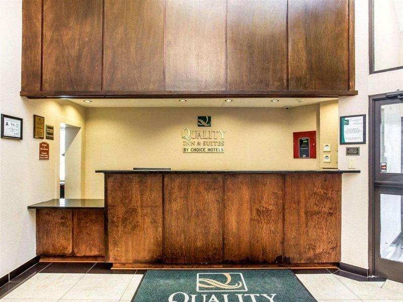 Quality Inn & Suites Coliseum Greensboro Dış mekan fotoğraf